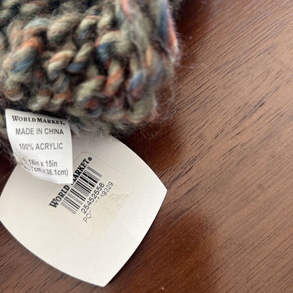 World Market Womens Infinity Scarf Green Cable Knit Warm Cozy Circle Wrap Chunky - Picture 6 of 9